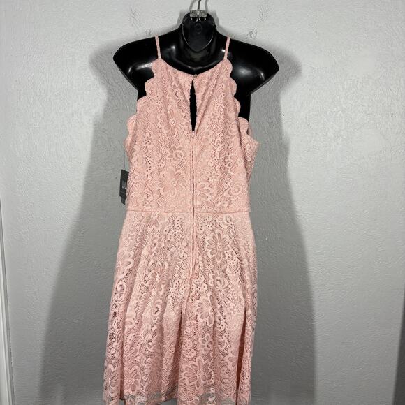 NEW! IN San Francisco Lace Halter Dress Spring Casual Pink Floral Sleeveless 13 - Picture 4 of 6